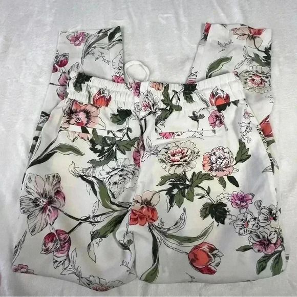 Ann Taylor Petite Cropped Flower Pants with Drawstring Waist - Picture 6 of 11